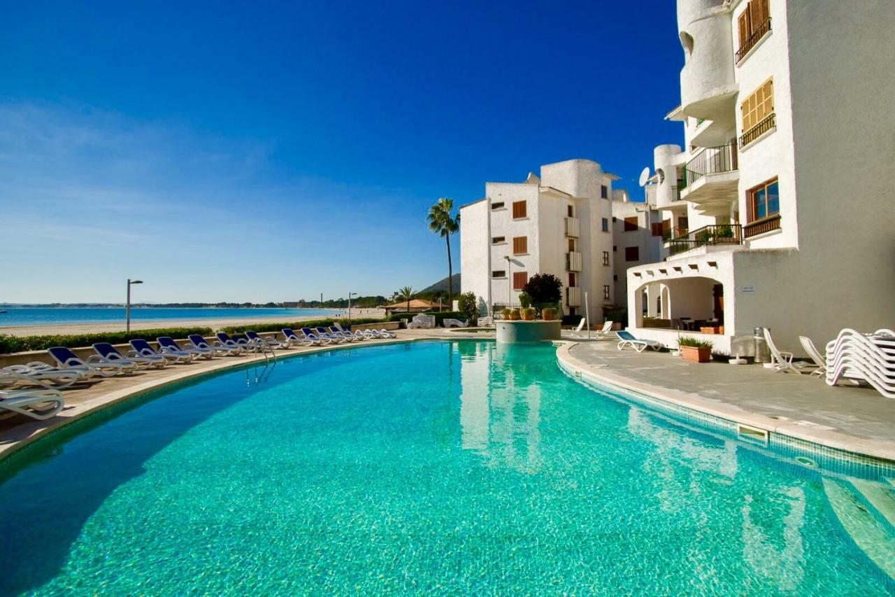 Beachfront Apartment Port d'Alcúdia Exterior foto