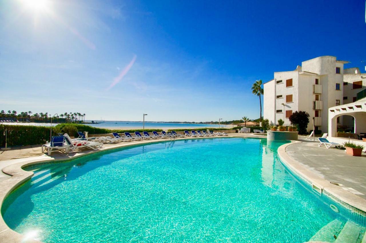 Beachfront Apartment Port d'Alcúdia Exterior foto
